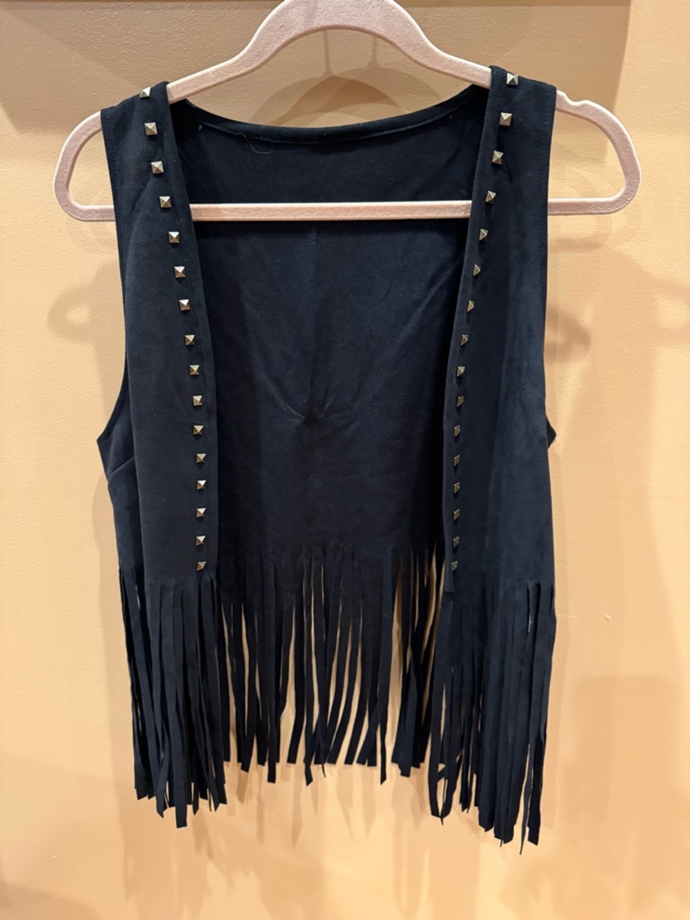 Studded Women’s Fringe Trim Sleevless Black Vest Faux Suede Size Medium - Picture 2 of 6